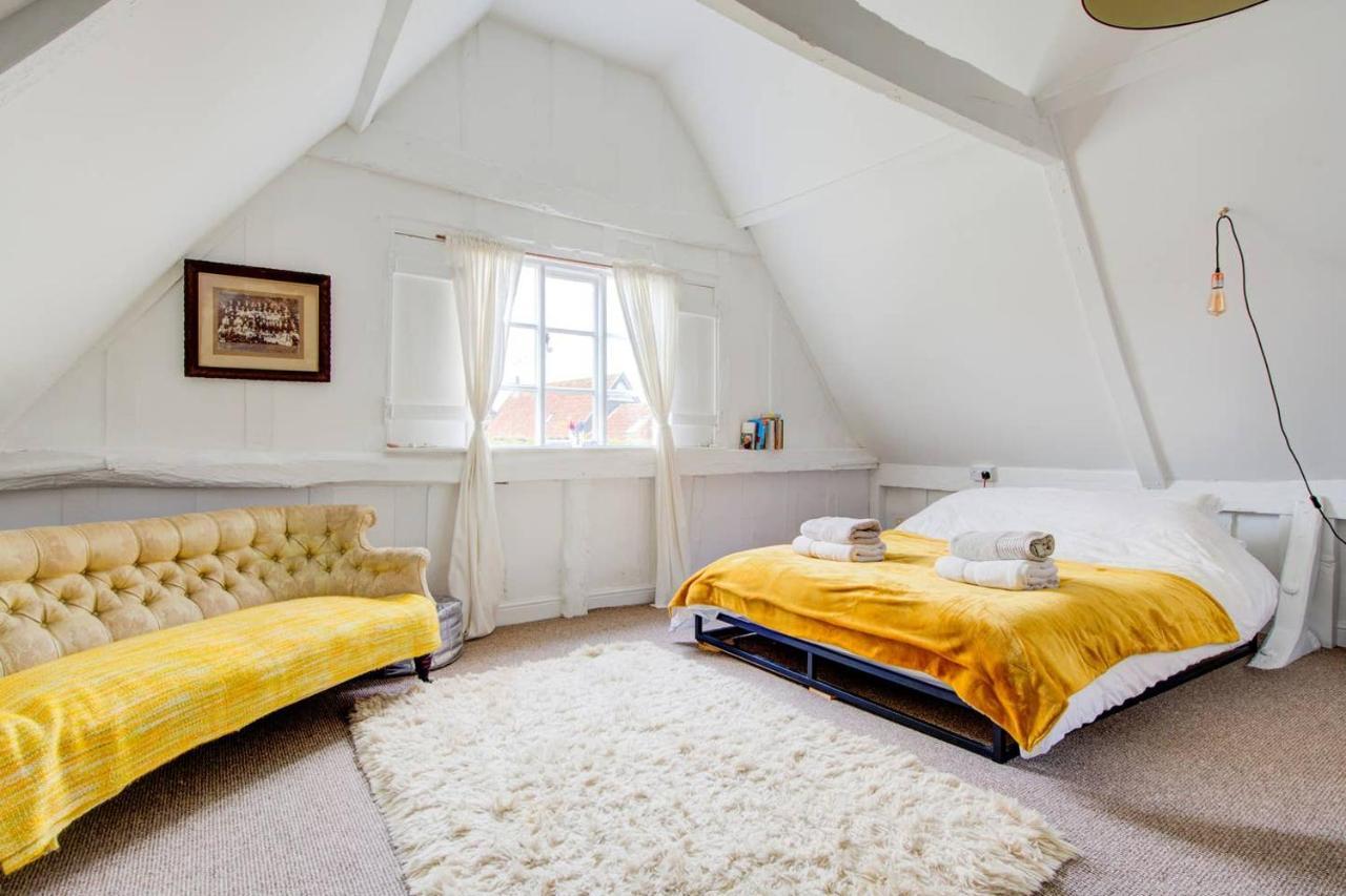 The Dairy, One Bedroom Cottage In A 15Th Century Farmhouse Parham 외부 사진
