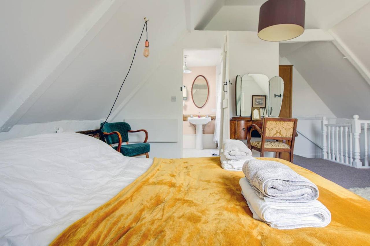 The Dairy, One Bedroom Cottage In A 15Th Century Farmhouse Parham 외부 사진