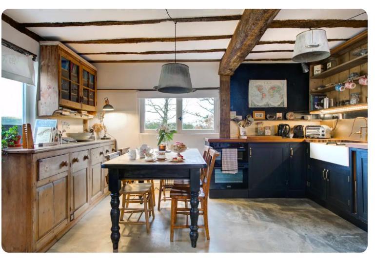 The Dairy, One Bedroom Cottage In A 15Th Century Farmhouse Parham 외부 사진